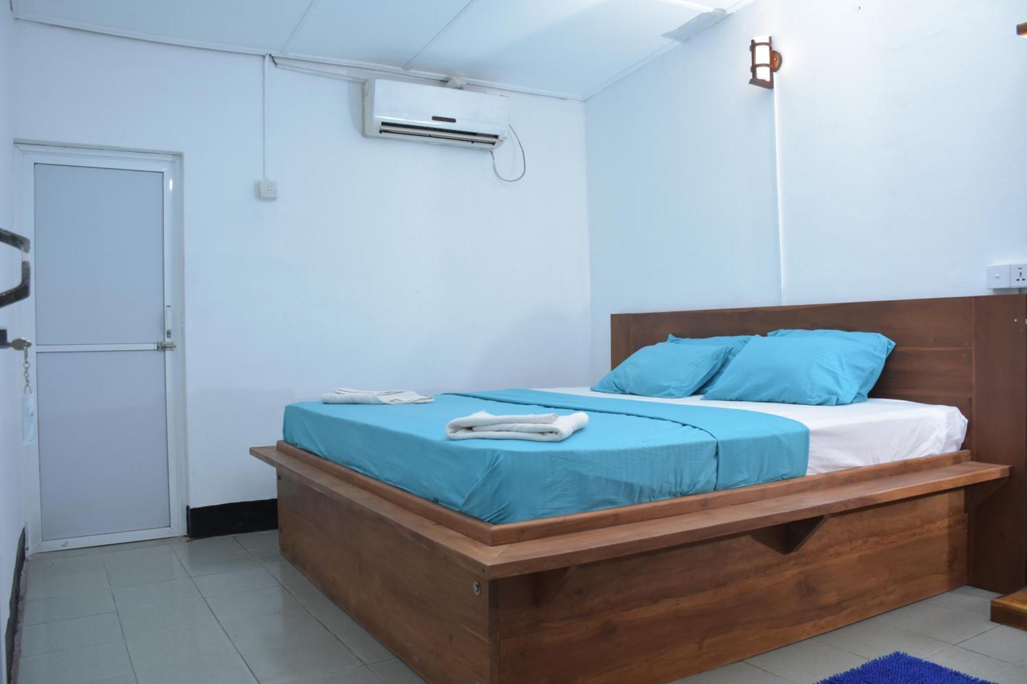 French Garden Regish Guest House Trincomalee Ngoại thất bức ảnh