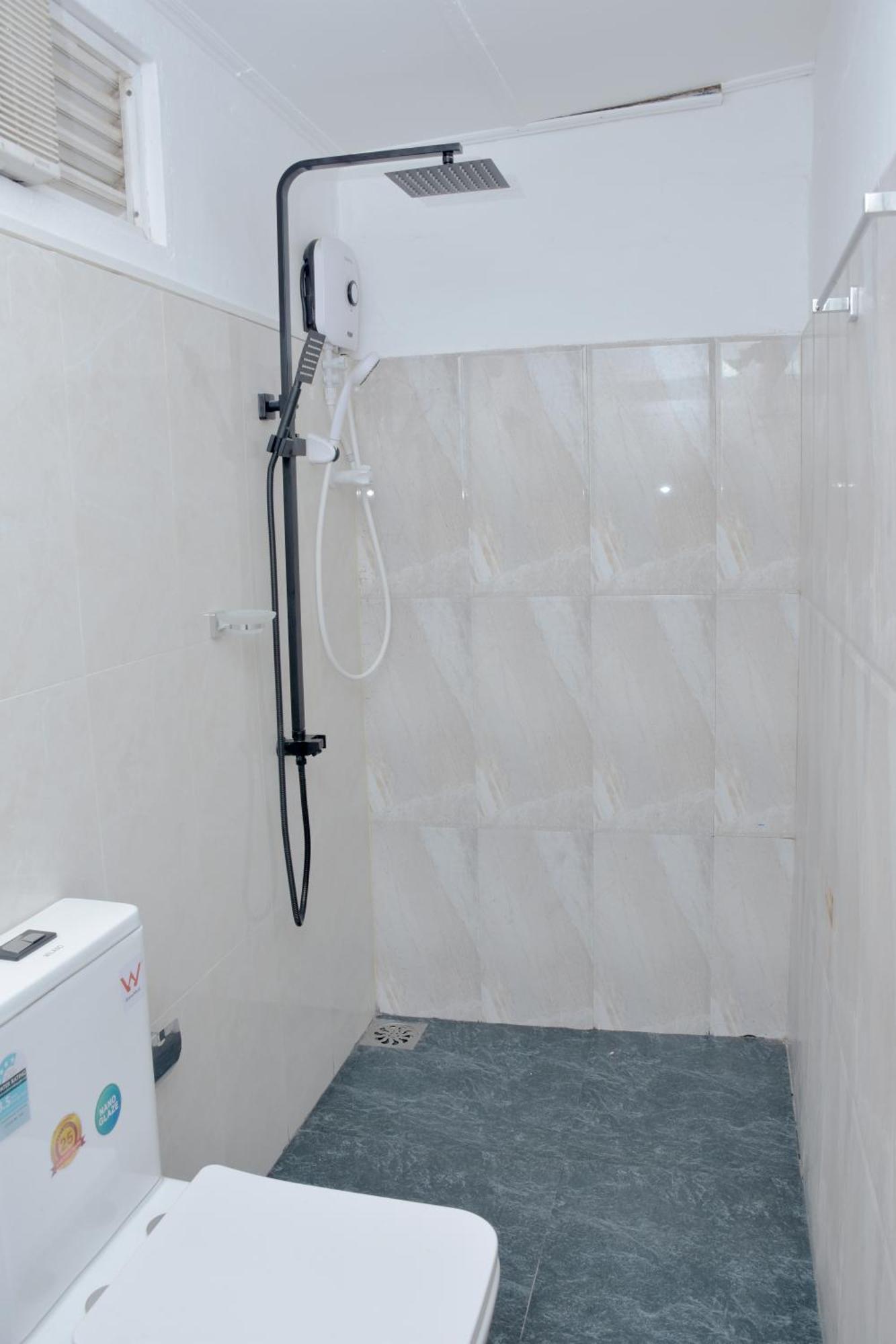 French Garden Regish Guest House Trincomalee Ngoại thất bức ảnh
